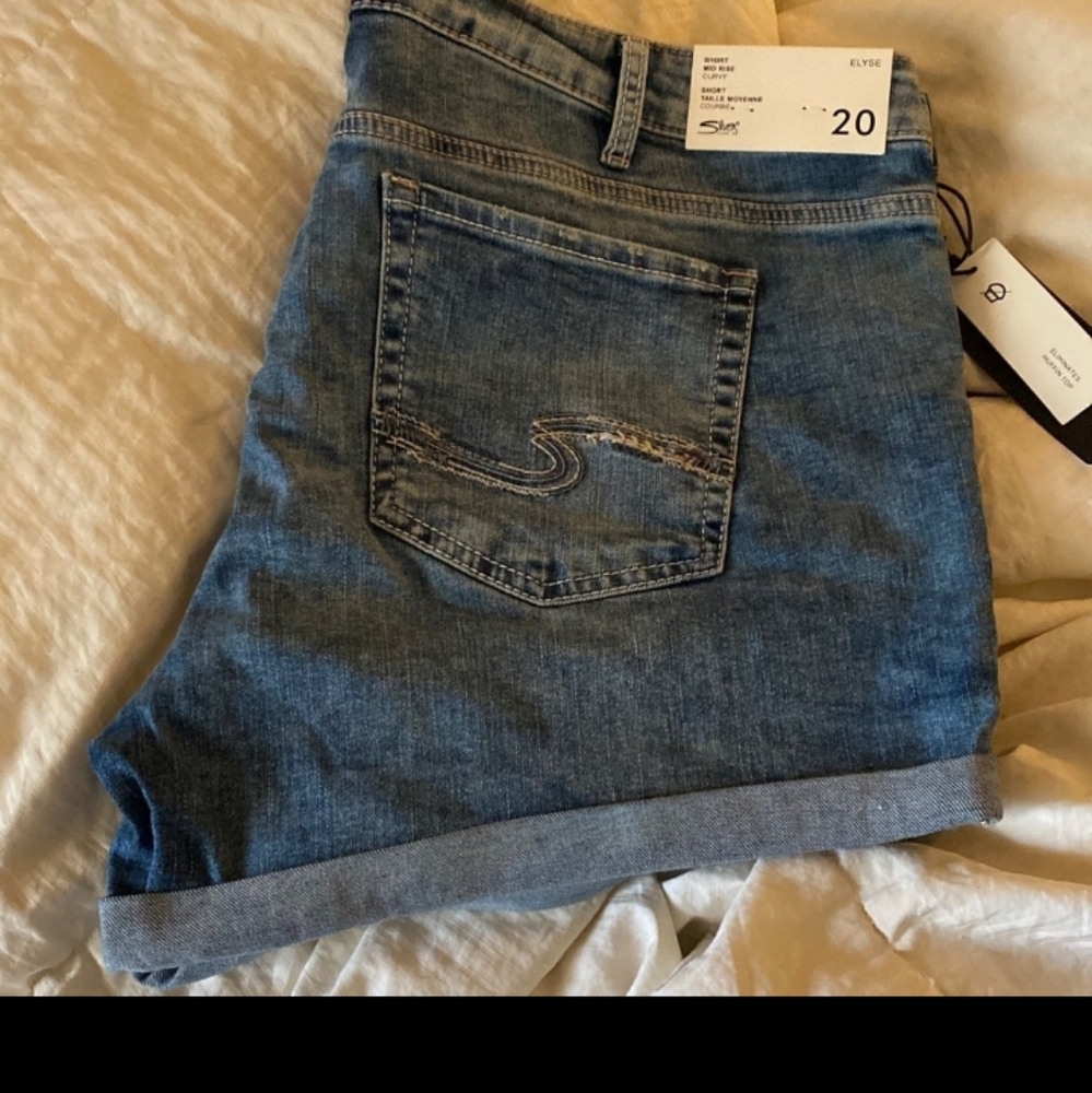 Too small brand new paid 100 asking 50